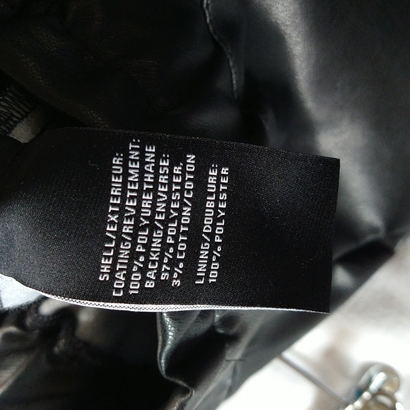 Black faux leather shorts paper bag size Xsmall - Picture 16 of 17